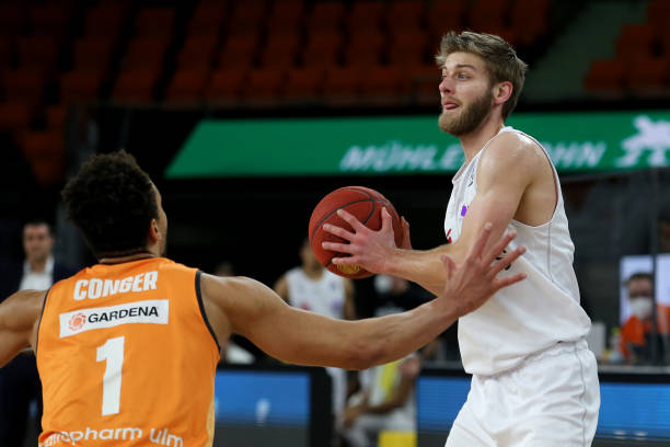 看起来正走 看起来正走