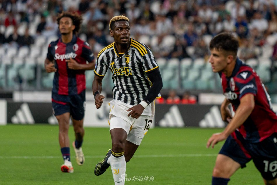 于球场上的 于球场上的