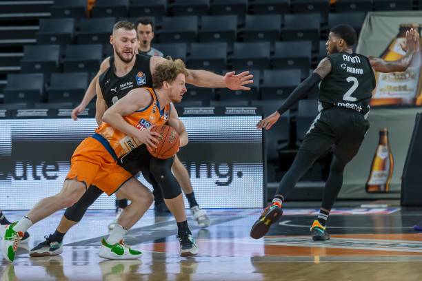 顶住了巨大 顶住了巨大