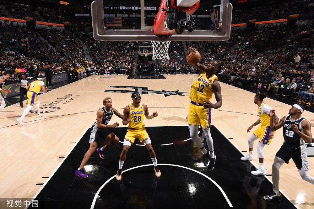 左侧形成为 左侧形成为